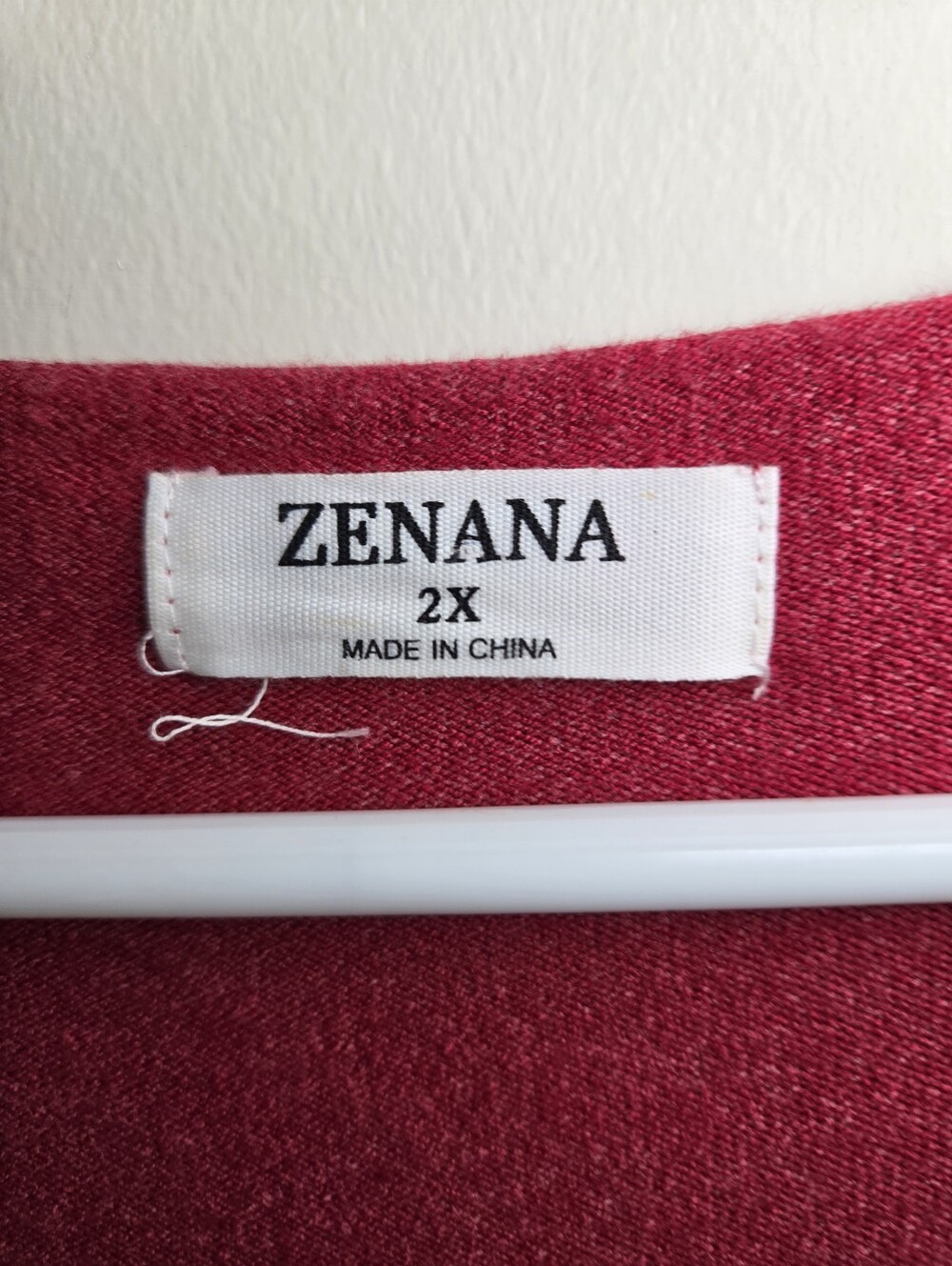 Women's Zenana Red V -Neck Sweater Sz 2X - Picture 8 of 8